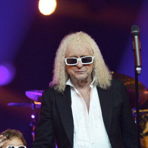 Michel Polnareff et son fils Louka - Jour 4 - Concert de Michel Polnareff à l'AccorHotels Arena de Paris le 11 mai 2016. © Coadic Guirec/Bestimage