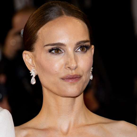 Natalie Portman - Montée des marches du film « May December » lors du 76ème Festival International du Film de Cannes, au Palais des Festivals à Cannes. Le 20 mai 2023 © Jacovides-Moreau / Bestimage