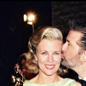 Alec Baldwin et Kim Basinger lors de la soirée des Oscars.