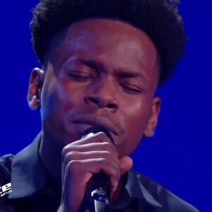 Micha s'est qualifié pour la demi-finale de The Voice.