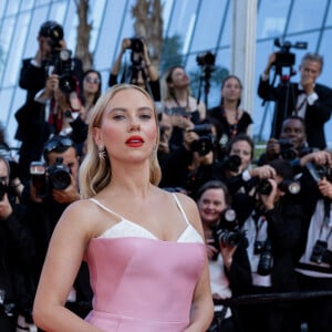 Scarlett Johansson - Montée des marches du film " Asteroid City " lors du 76ème Festival International du Film de Cannes, au Palais des Festivals à Cannes. Le 23 mai 2023 © Olivier Borde / Bestimage
