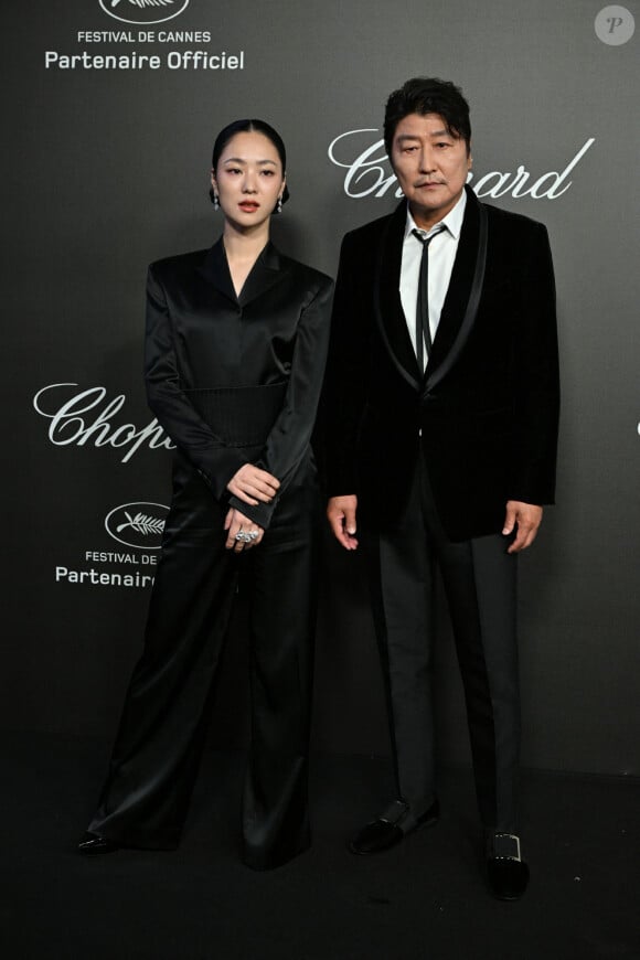 Song Kang-ho, Yeo-Been au photocall de la soirée "Chopard Art Evening" à l'hôtel Martinez lors du 76ème Festival International du Film de Cannes, le 23 mai 2023. © Olivier Borde/Bestimage 