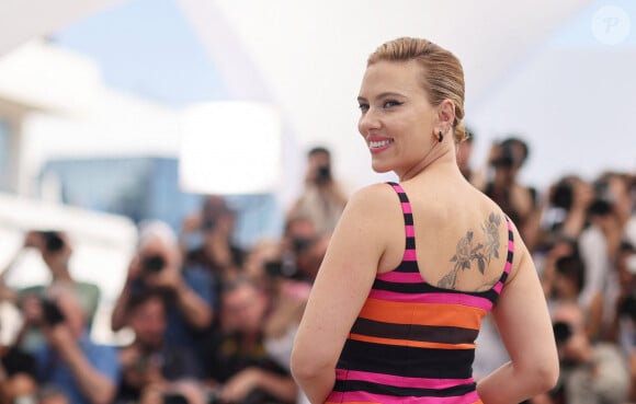 Scarlett Johansson - Photocall de "Asteroid City" lors du 76ème Festival International du Film de Cannes le 24 mai 2023. © Jacovides-Moreau/Bestimage