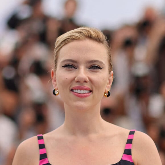 Scarlett Johansson - Photocall de "Asteroid City" lors du 76ème Festival International du Film de Cannes le 24 mai 2023. © Jacovides-Moreau/Bestimage