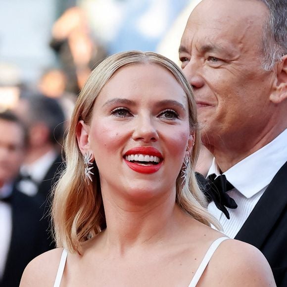 Scarlett Johansson - Montée des marches du film " Asteroid City " lors du 76ème Festival International du Film de Cannes, au Palais des Festivals à Cannes. Le 23 mai 2023 © Jacovides-Moreau / Bestimage 