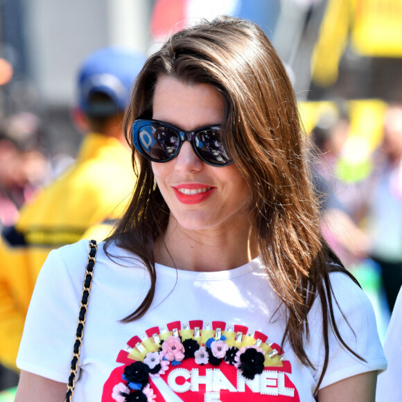 Charlotte Casiraghi - La famille princière de Monaco assiste aux séances d'essais qualificatives du 80ème Grand Prix de Monaco de Formule 1 à Monaco le 27 mai 2023. © Bruno Bebert/Bestimage 