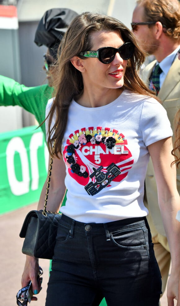 Charlotte Casiraghi - La famille princière de Monaco assiste aux séances d'essais qualificatives du 80ème Grand Prix de Monaco de Formule 1 à Monaco le 27 mai 2023. © Bruno Bebert/Bestimage 