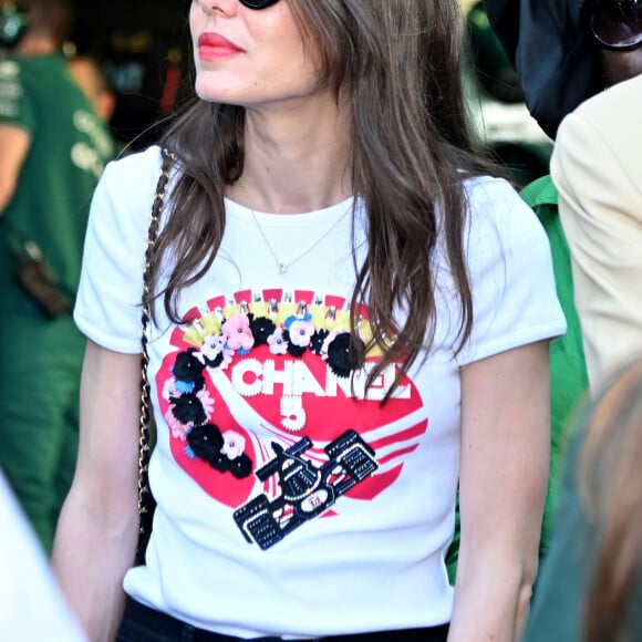 Charlotte Casiraghi - La famille princière de Monaco assiste aux séances d'essais qualificatives du 80ème Grand Prix de Monaco de Formule 1 à Monaco le 27 mai 2023. © Bruno Bebert/Bestimage 
