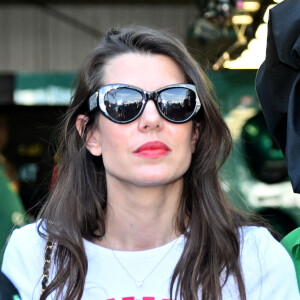 Charlotte Casiraghi - La famille princière de Monaco assiste aux séances d'essais qualificatives du 80ème Grand Prix de Monaco de Formule 1 à Monaco le 27 mai 2023. © Bruno Bebert/Bestimage 