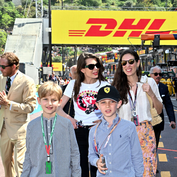 Sacha Casiraghi, Charlotte Casiraghi, son fils Raphael Elmaleh et Tatiana Santo Domingo Casiraghi - La famille princière de Monaco assiste aux séances d'essais qualificatives du 80ème Grand Prix de Monaco de Formule 1 à Monaco le 27 mai 2023. © Bruno Bebert/Bestimage 
