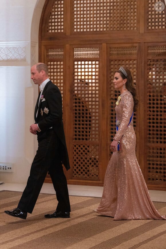 Elle avait choisi une superbe robe rose scintillante.
Kate Middleton et le prince William - Mariage du prince héritier Hussein de Jordanie et de sa fiancée Rajwa. Le 1er juin 2023. @ Balkis Press/ABACAPRESS.COM