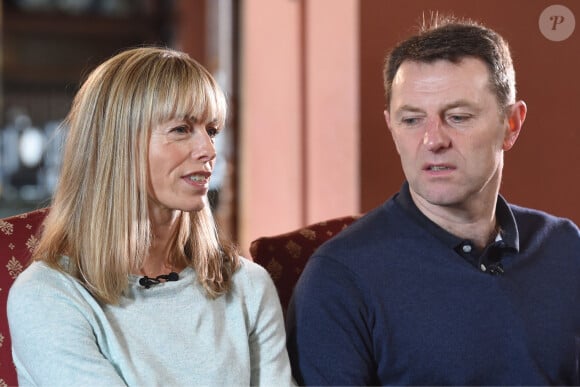 Kate et Gerry McCann (parents de Madeleine McCann ) donnent une interview à la BBC à propos des 10 ans de la disparition de leur fille . Le 30 avril 2017 La disparition de Madeleine McCann, fillette britannique de presque quatre ans née le 12 mai 2003 à Leicester, s'est produite durant la soirée du jeudi 3 mai 2007 à Praia da Luz en Algarve au Portugal. 