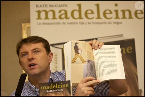 Kate and Gerry McCann présentent leur livre sur leur fille.