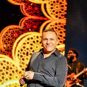 Exclusif - Sur scène le chanteur Faudel - "Africa , le Grand Concert" diffusé le 29 juillet sur France 2 à 21:05 mettra à l'honneur, depuis Montpellier, les artistes qui ont l'Afrique en commun. © Jean-René Santini / Bestimage 