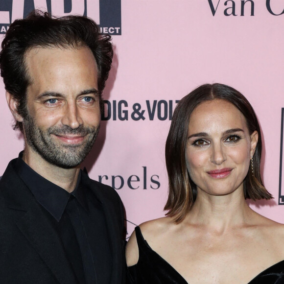 Benjamin Millepied et sa femme Natalie Portman au photocall de la soirée "L.A. Dance Project 2021 Gala" à Los Angeles, le 17 octobre 2021. 