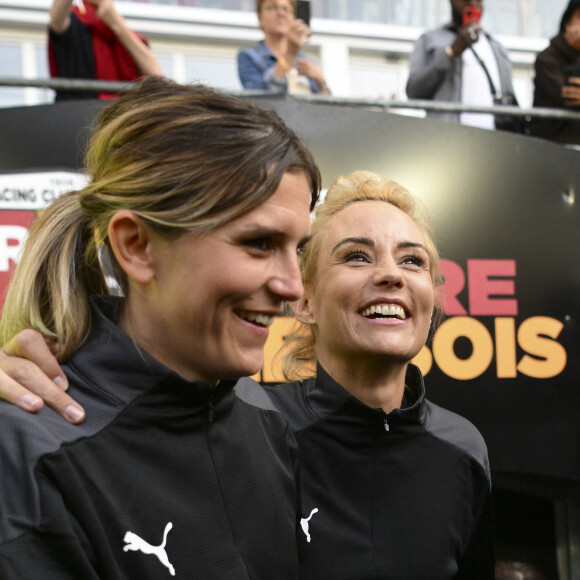Margot Dumont et Elodie Gossuin (UNICEF) - 3ème édition de la rencontre de football caritative "Match des héros" entre le "RC Lens Légendes" et "L'équipe Unicef" au stade Bollaert-Delelis à Lens le 6 juin 2023. Le tout dans le but de récolter des fonds pour l’Unicef et la fondation Racing Cœur de Lens. 