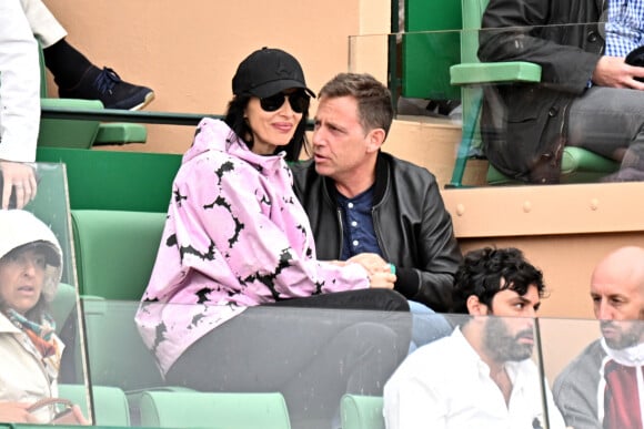 Daniel Riolo et sa compagne Géraldine Maillet - Célébrités en tribune lors du tournoi Rolex Monte Carlo Masters 2023 à Roquebrune-Cap-Martin le 15 avril 2023. © Bruno Bebert/Bestimage