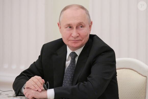 Le président russe Vladimir Poutine reçoit le Premier ministre cubain Manuel Marrero au Kremlin à Moscou, le 14 juin 2023. 