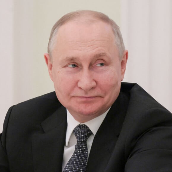 Le président russe Vladimir Poutine reçoit le Premier ministre cubain Manuel Marrero au Kremlin à Moscou, le 14 juin 2023. 