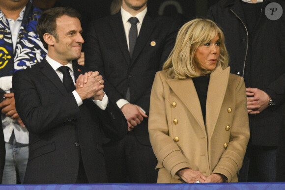 Regrouper ses enfants et ses petits-enfants est un véritable casse-tête.
Emmanuel Macron et sa femme Brigitte lors du match de football de la Coupe de France "Nantes vs Toulouse" au Stade de France à Paris. Le 29 avril 2023 © JB Autissier / Panoramic / Bestimage