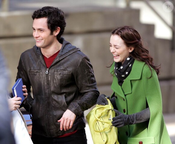Leighton Meester et Penn Badgley sur le tournage de Gossip Girl, le 1er mars 2010