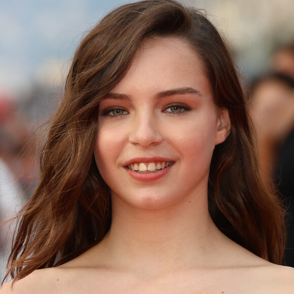 Mallory Wanecque sur le tapis rouge de la cérémonie de clôture du 37ᵉ festival du film de Cabourg à Cabourg, France, le 17 juin 2023.
© Coadic Guirec/Bestimage