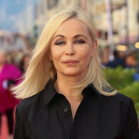 De nombreuses stars étaient présentes au 37ᵉ Festival du film romantique de Cabourg (Calvados).
Emmanuelle Béart sur le tapis rouge de la cérémonie de clôture du 37ᵉ festival du film de Cabourg
© Coadic Guirec/Bestimage