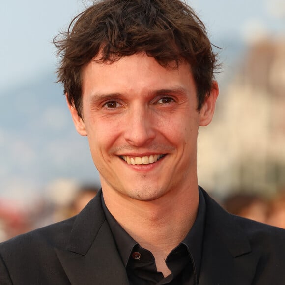 Julien Frison sur le tapis rouge de la cérémonie de clôture du 37ᵉ festival du film de Cabourg, à Cabourg, France, le 17 juin 2023.
© Coadic Guirec/Bestimage