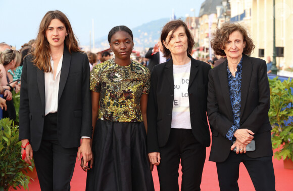 Lomane de Dietrich, Suzy Bemba, Catherine Corsini sur le tapis rouge de la cérémonie de clôture du 37ème festival du film de Cabourg, à Cabourg, le 17 juin 2023.
© Coadic Guirec/Bestimage