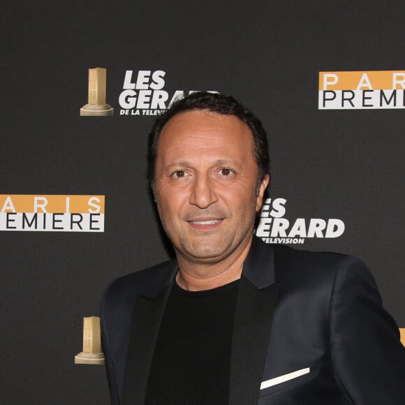 Certains n'ont également pas hésité à plaisanter sur la situation.
Arthur (Jacques Essebag) - 10ème cérémonie des Gérard de la Télévision au théatre Daunou à Paris le 30 mai 2016. © Denis Guignebourg/BestImage