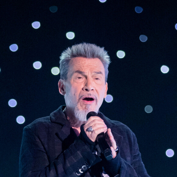 Exclusif - Prix Spécial - Florent Pagny - Enregistrement de l'émission "Symphonie pour la vie, Spéciale Pièces Jaunes" aux Folies Grüss à Paris, diffusée le 4 février sur France 3. Le 12 janvier 2022 © Cyril Moreau / Bestimage