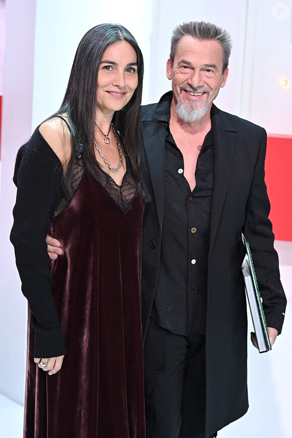 Exclusif - Florent Pagny et son épouse Azucena - Enregistrement de l'émisssion Vivement dimanche au studio Gabriel, presentée par Michel Drucker . Diffusion sur France 2 le 21 Novembre 2021 . © Guillaume Gaffiot / Bestimage