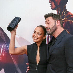 Jennifer Lopez, Ben Affleck à la première du film "The Flash" à Los Angeles, le 12 juin 2023. 