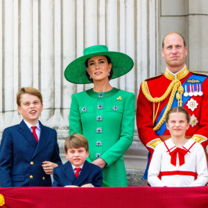 Le prince George, le prince Louis, la princesse Charlotte, Kate Catherine Middleton, princesse de Galles, le prince William de Galles - La famille royale d'Angleterre sur le balcon du palais de Buckingham lors du défilé "Trooping the Colour" à Londres. Le 17 juin 2023