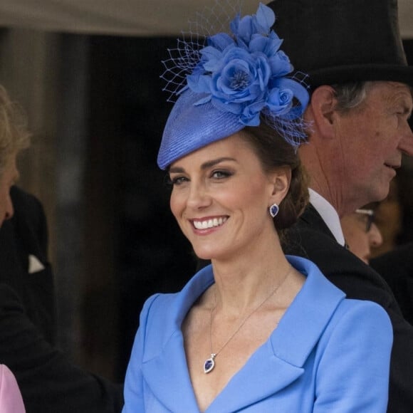 Comme l'année dernière, d'ailleurs, même si leur look était très différent ! 
Catherine (Kate) Middleton, duchesse de Cambridge, Sophie Rhys-Jones, comtesse de Wessex, lors de la cérémonie de l'ordre de la Jarretière à la chapelle Saint-Georges du château de Windsor. Cette année pour la première fois Camilla Parker Bowles, duchesse de Cornouailles, a été investie comme nouveau chevalier de l'ordre de la Jarretière par la reine et a pu participer à la procession au côté du prince Charles. Londres, la 13 juin 2022. 