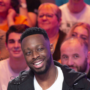 Info - Dadju, le frère de Maître Gims, est papa pour la deuxième fois d'un petit garçon - Exclusif - Dadju - Emission TPMP (Touche pas à mon poste !) à Boulogne-Billancourt le 18 décembre 2019. Régine sort son coffret De la p’tite poule à La Grande Zoa. Pour la première fois dans l’histoire de la réédition, un coffret de 10 CD réunissant l’ensemble des enregistrements de Régine réalisés entre 1964 et 1989, le tout d’après les bandes master d’origine, entièrement remastérisées ! © Jack Tribeca/Bestimage  (No Web - pour suisse et Belgique) 