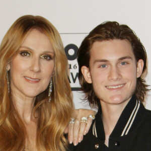 Céline Dion et son fils René Charles Angélil au press room de la soirée Billboard Music Awards à T-Mobile Arena à Las Vegas, le 22 mai 2016.