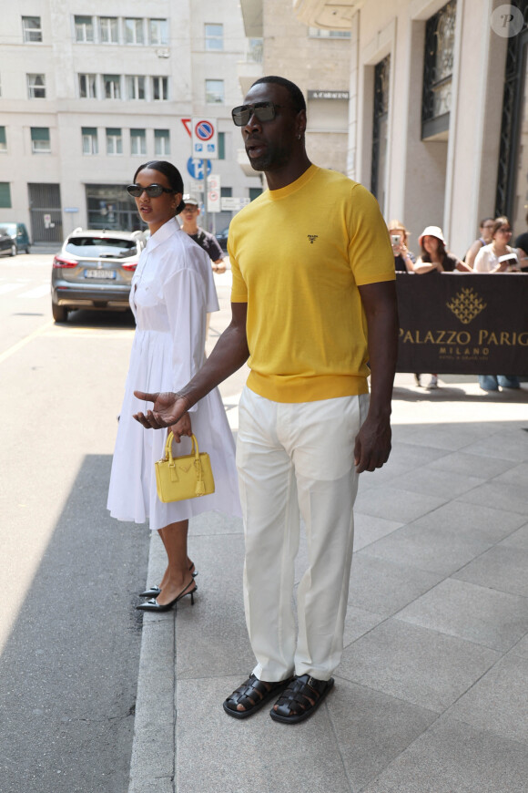 Omar Sy durant la Fashion Week de Milan pour la semaine de la mode hommes Printemps/Eté 2024 le 18 juin 2023 pour Prada.