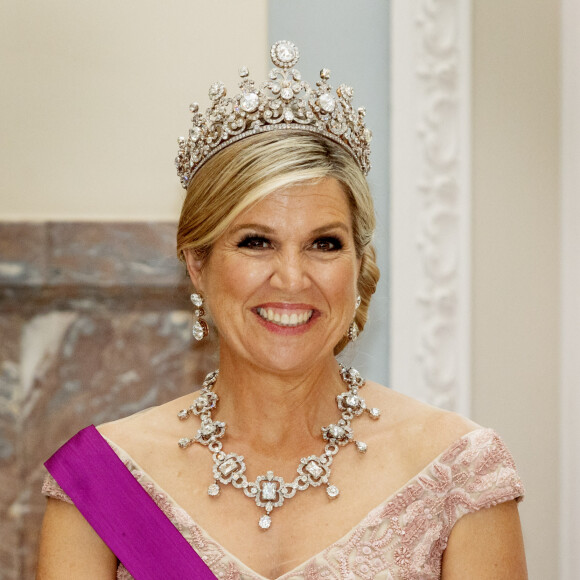 Le roi Willem-Alexander et la reine Maxima des Pays-Bas avec le roi Philippe et la reine Mathilde de Belgique lors du banquet d'état au chateau Laken à Bruxelles, le 20 juin 2023. 