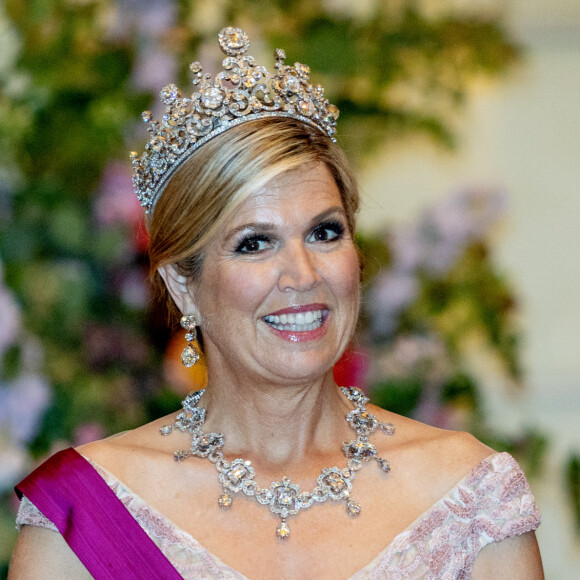 Le roi Willem-Alexander et la reine Maxima des Pays-Bas avec le roi Philippe et la reine Mathilde de Belgique lors du banquet d'état au chateau Laken à Bruxelles, le 20 juin 2023. 