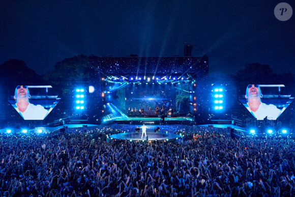 Exclusif - Pascal Obispo - Enregistrement de l'émission "La fête de la Musique" à Reims, diffusée en direct le 21 juin à 21h10 sur France 2 Une soirée inédite, mise en scène et chorégraphiée par K.Ouali, avec plus de 40 artistes en live. Ils seront accompagnés par les danseurs de la troupe du Paradis Latin et de l'Ecole de danse Studio 511. Une soirée de fête rythmée par des medleys, des duos exceptionnels, les tubes du moment et les talents d'aujourd'hui et de demain. France 2, la ville de Reims et la région Grand Est, vous donne rendez-vous le 21 juin à 21h10, en direct de Reims pour la Fête de la musique ! En partenariat et en simultané sur France Bleu © Cyril Moreau-Jack Tribeca / Bestimage