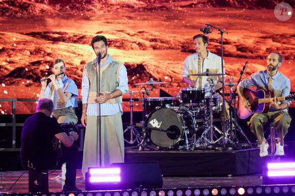 Exclusif - Amir Haddad - Enregistrement de l'émission "La fête de la Musique" à Reims, diffusée en direct le 21 juin à 21h10 sur France 2 Une soirée inédite, mise en scène et chorégraphiée par K.Ouali, avec plus de 40 artistes en live. Ils seront accompagnés par les danseurs de la troupe du Paradis Latin et de l'Ecole de danse Studio 511. Une soirée de fête rythmée par des medleys, des duos exceptionnels, les tubes du moment et les talents d'aujourd'hui et de demain. France 2, la ville de Reims et la région Grand Est, vous donne rendez-vous le 21 juin à 21h10, en direct de Reims pour la Fête de la musique ! En partenariat et en simultané sur France Bleu © Cyril Moreau-Jack Tribeca / Bestimage