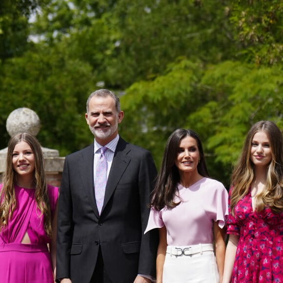 L'infante Sofia d'Espagne, Le roi Felipe VI d'Espagne, La reine Letizia d'Espagne, La princesse Leonor - La confirmation de l'infante Sofia d'Espagne à l'église de l'Assomption de Notre-Dame à Madrid, le 25 mai 2023.