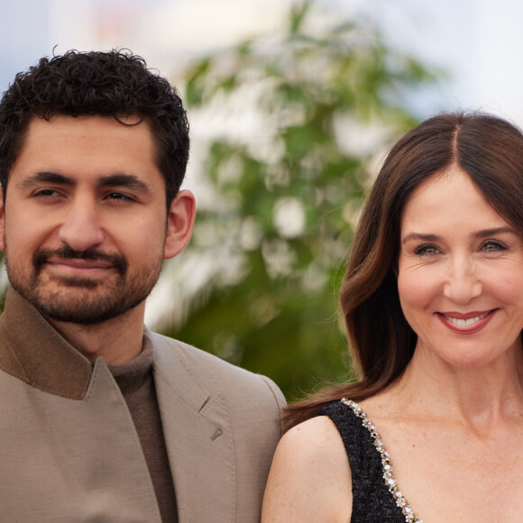 Amir El-Masry, Elsa Zylberstein et Samuel d Anderson au photocall de "Club Zéro" lors du 76ème Festival International du Film de Cannes, au Palais des Festivals à Cannes, France, le 23 mai 2023. © Jacovides-Moreau/Bestimage 