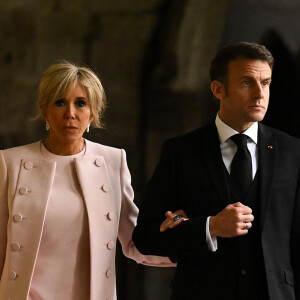 Les invités à la cérémonie de couronnement du roi d'Angleterre à l'abbaye de Westminster de Londres Le président le la République française Emmanuel Macron et sa femme Brigitte - Les invités arrivent à la cérémonie de couronnement du roi d'Angleterre à l'abbaye de Westminster de Londres.