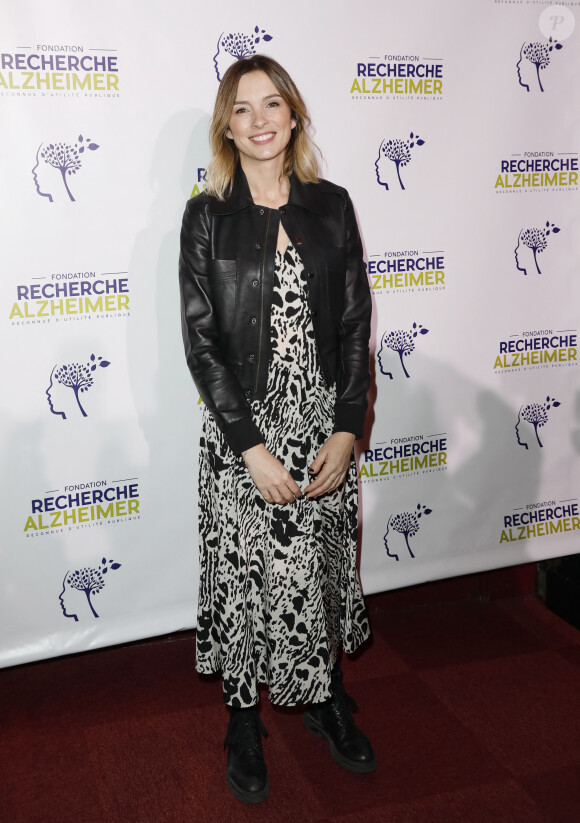 Isabelle Ithurburu - Photocall du XVème gala pour la Fondation Recherche Alzheimer à l'Olympia à Paris le 14 mars 2022. Sous la direction artistique de P. Souchon, des grands noms de la chanson française se mobilisent autour d'un concert sur le thème " 2 générations chantent pour la 3ème". L'intégralité des bénéfices de cette soirée servira à financer la recherche sur la maladie d'Alzheimer. © Photo Marc Ausset-Lacroix/Bestimage