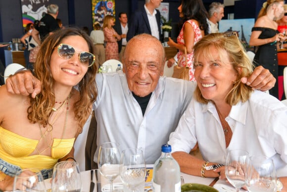 Exclusif - Vanille Clerc, Jacques Séguéla et sa femme Sophie Vinson dans l'Espace VIP lors de la 9ème édition du "Longines Paris Eiffel Jumping" au Champ de Mars à Paris, France, le 24 juin 2024. © Perusseau-Veeren/Bestimage 