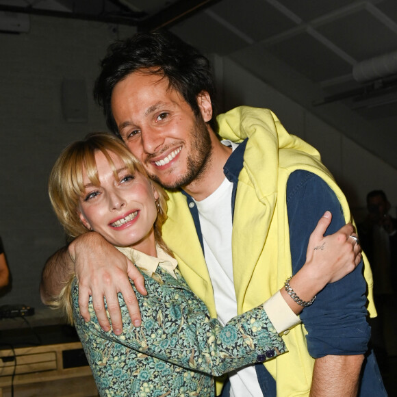 Exclusif - Janie et Vianney - Janie dévoile son premier album "Toujours des fleurs" à la Fabrique Evénementielle à Paris le 1er octobre 2021. © Coadic Guirec/Bestimage 