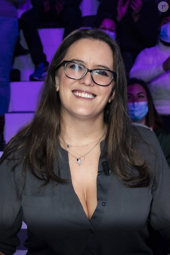 Exclusif - Emilie Lopez pendant l'émission TPMPXXL (Touche Pas à Mon Poste XXL) présentée en direct par V.Benaim le 06/01/22 en direct sur C8 - Paris le 06/01/22 © Jack Tribeca / Bestimage 