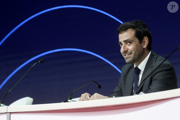 Le député européen français et président de "Renew Europe", Stéphane Sejourné - Conseil national de Renaissance, à Paris, le 15 avril 2023. © Stéphane Lemouton/Bestimage 